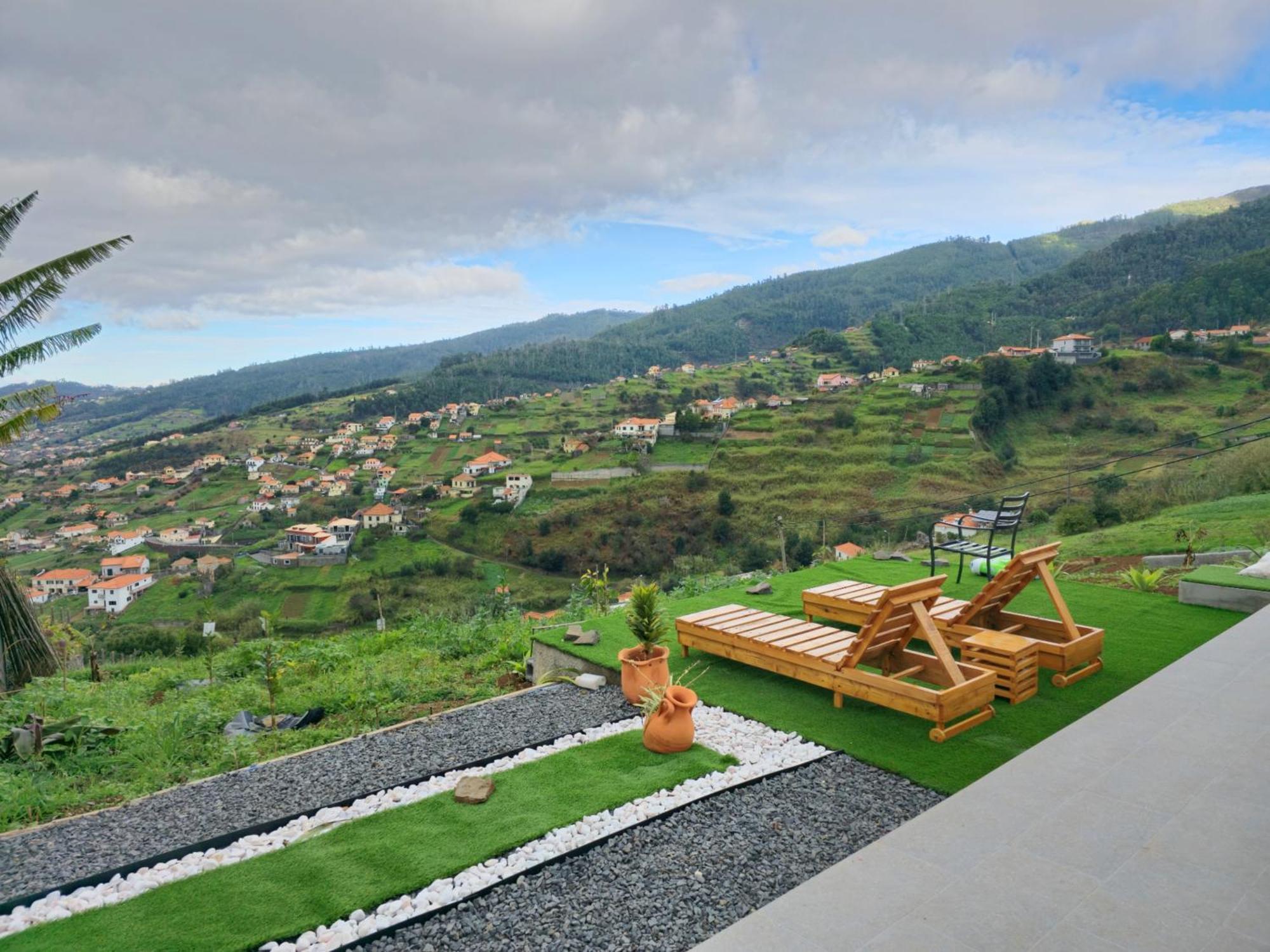 Brand New Private Modern Apartment With Patio And Sea View Calheta  Exteriér fotografie